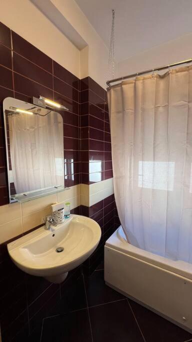 Apartament The Nest Tirana